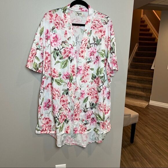 Show Me Your Mumu One Size Floral Robe - Picture 1 of 8